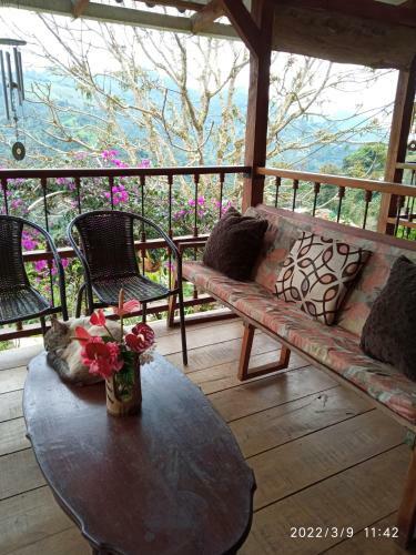 Agroturismo �gora Manantial