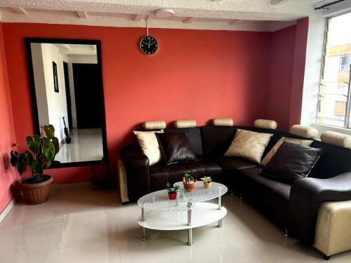 Apartamento Nuevo, Amplio, Iluminado, Tranquilo, Acogedor.