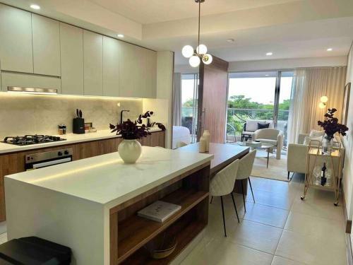 Glamorous New 2br Apartment In Granada