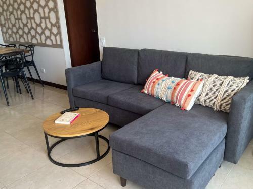 Apartamento Secure 3-br In South Cali Pool & Pet-friendly
