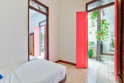 Casa Blanca San Antonio Hostal Boutique