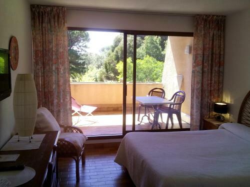 Hotel H�tel Les Palmiers
