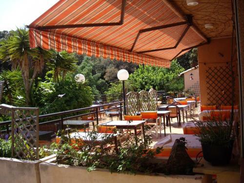 Hotel H�tel Les Palmiers