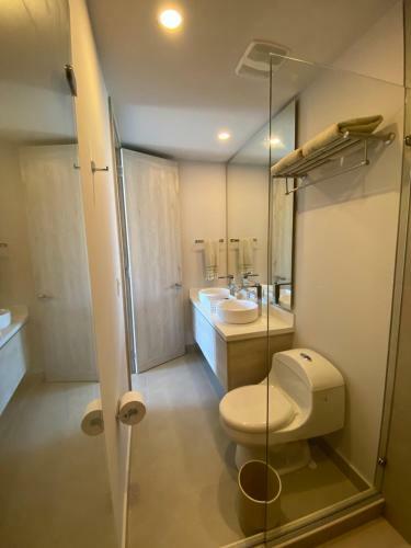 Apartamento Luxury Apt Beachfront 2br2bth Stunning Amenities