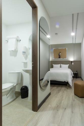 Bon 17 Hotel By Shg