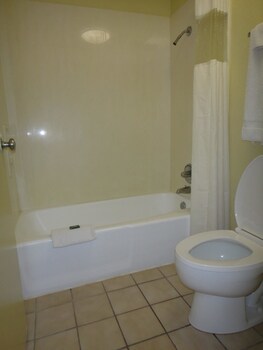 Motel Red River Inn Alexandria