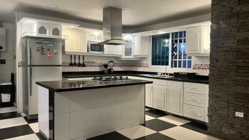 �oferta Hermosa Casa A 3 Minutos Del Centro Hist�rico!