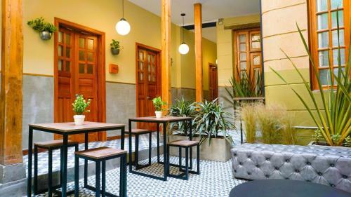 203 Aparta Studio Boutique En Mansi�n Siglo XIX