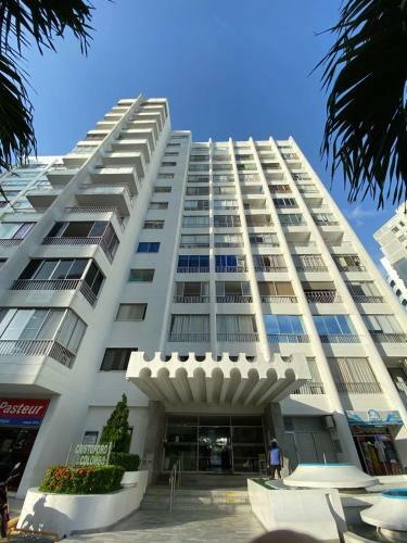 Apartamento En Laguito Ed. Cristoforo 303 Icdi