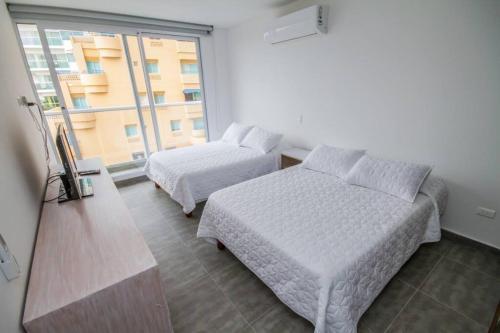 Hermoso Y Amplio Apartamento Frente Al Mar.