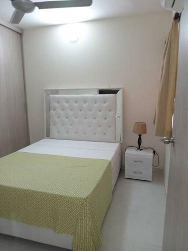 Apartamento Apto. Piscina Y Vista Ciudad 8g