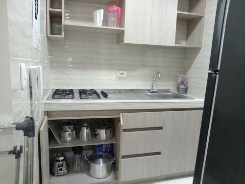Apartamento Apto. Piscina Y Vista Ciudad 8g