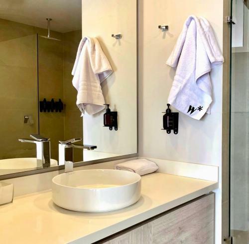 Apartamento Cozy 2br With Impressive Balcony In Cartagena