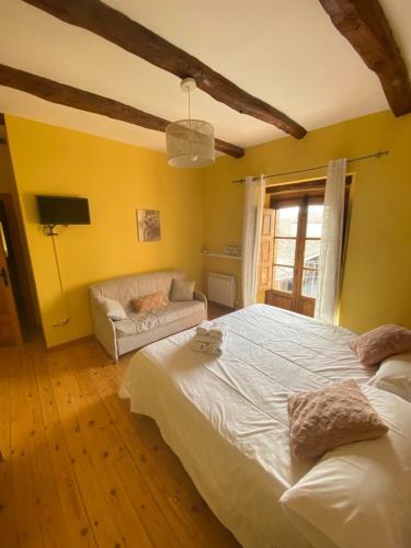 Hotel Restaurante Agapio De Tresni�o