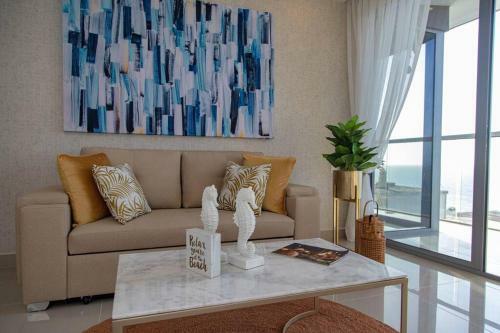 Luxury Beachfront Apartment - Morros City