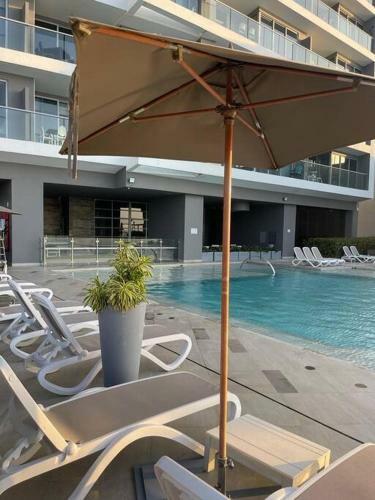 Luxury Beachfront Apartment - Morros City