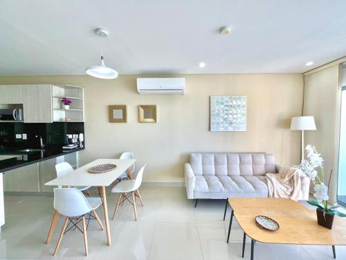 Apartamento 33rd Floor-sea View-balcony-pool-ac-water Heater