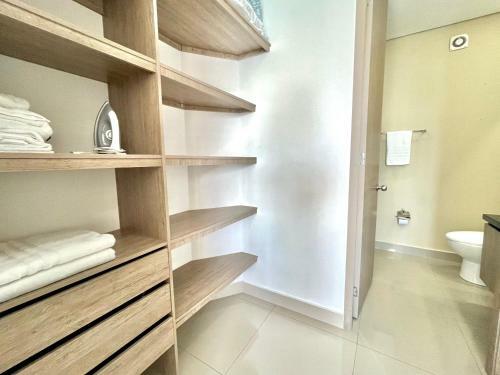 Apartamento 33rd Floor-sea View-balcony-pool-ac-water Heater