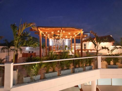 Villa Hermosa Casa De Playa Con Piscina, Jacuzzi Y Rooftop