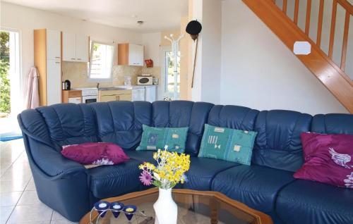 Holiday Home Pleubian 51