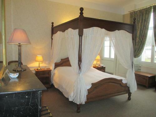 Hotel Hostellerie Du Ch�teau Des Monthairons