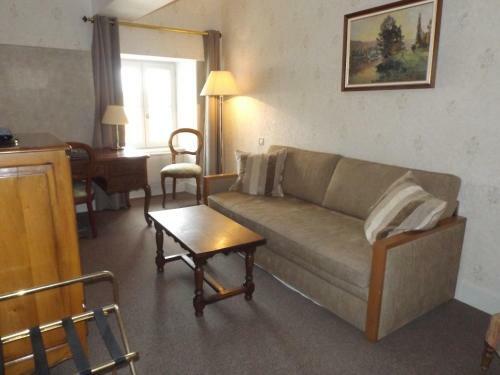 Hotel Hostellerie Du Ch�teau Des Monthairons