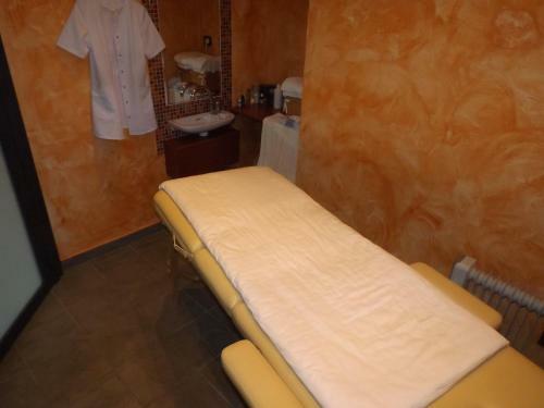 Hotel Hostellerie Du Ch�teau Des Monthairons