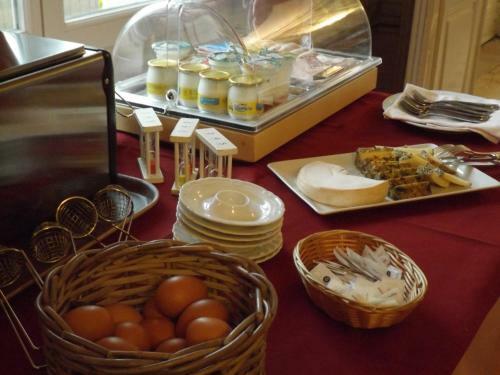 Hotel Hostellerie Du Ch�teau Des Monthairons