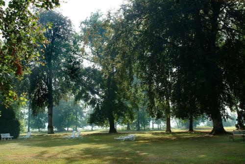 Hotel Hostellerie Du Ch�teau Des Monthairons