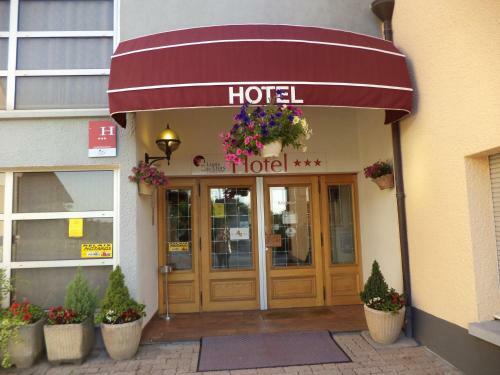 Hotel Au Logis Des Ours Belfort Nord