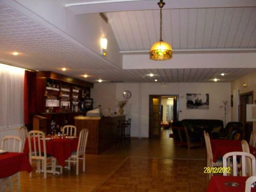 Hotel Au Logis Des Ours Belfort Nord