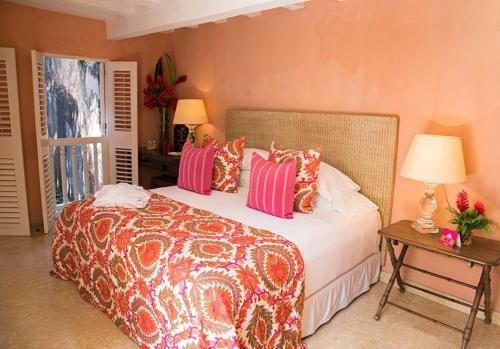 Villa Luxury 10 Br Colonial Mansion