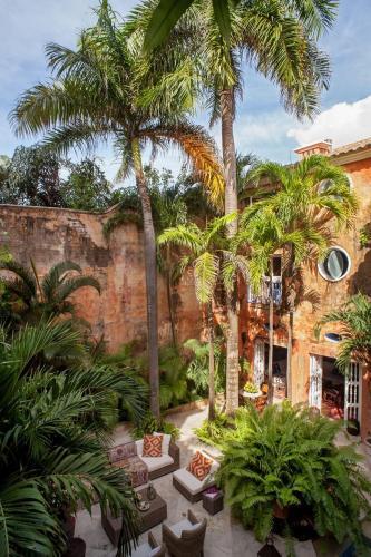 Villa Luxury 10 Br Colonial Mansion