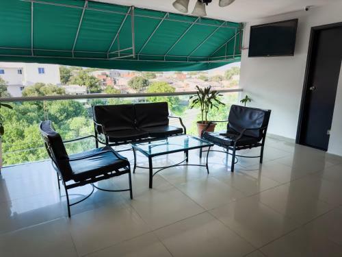 Hotel Bazurto Plaza