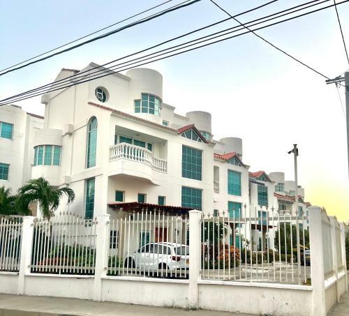 Casa De Lujo Condominio Privado