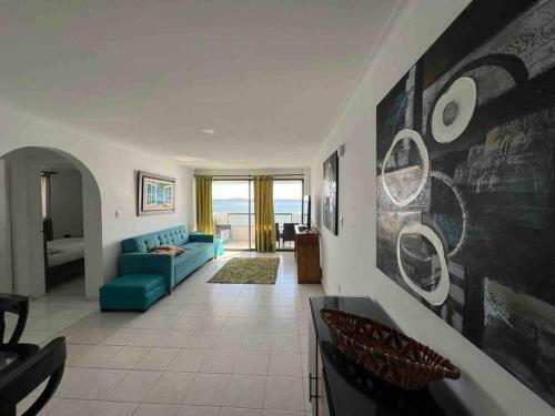 Apartamento Charming Beachfront Apt With Sea View & Pool