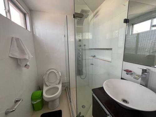Apartamento Cozy Beachfront Apt Great Views & Pool