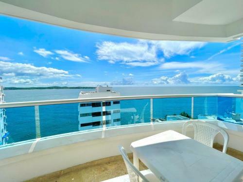 Hermoso Apartamento Con Balc�n Y Vista Al Mar.