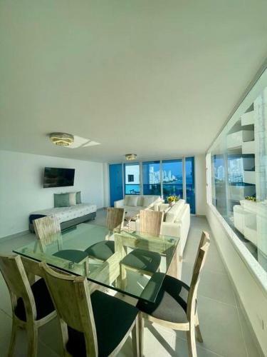 Apartamento Amplio - Vista Laguito 18c