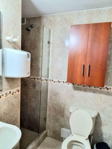 Casa Cerca Del Aeropuerto: Spa Con Sauna Y Jacuzzi