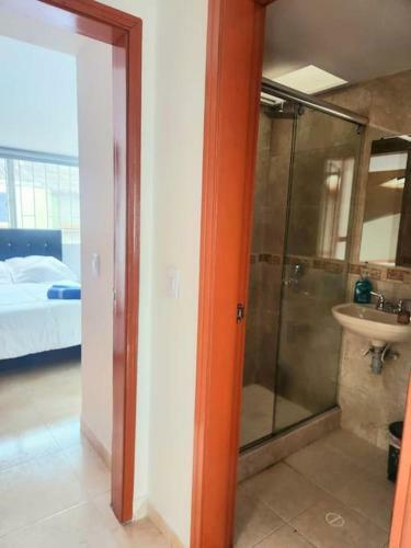 Casa Cerca Del Aeropuerto: Spa Con Sauna Y Jacuzzi