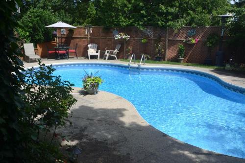 Creekside B&B