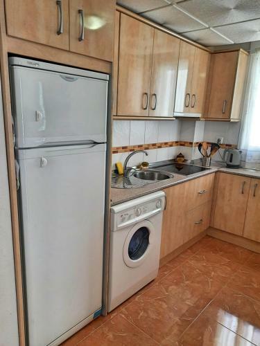 Apartamento Playero Con Vistas A La Monta�a