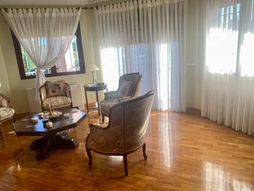 Luxury Positive House Gran Chaparral Toledo