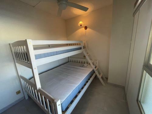 Ba12-2, Gran Apartamento Con Terraza Muy Cerca De