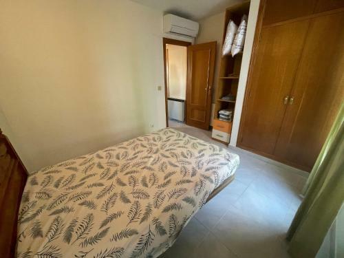 Ba12-2, Gran Apartamento Con Terraza Muy Cerca De