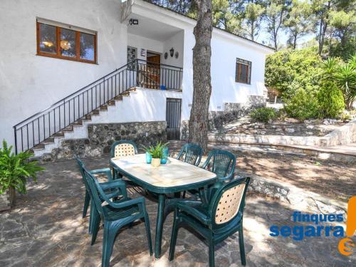 Casa El Vendrell, 3 Dormitorios, 8 Personas - Es-320-23