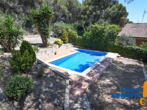 Casa El Vendrell, 3 Dormitorios, 8 Personas - Es-320-23