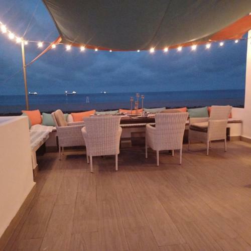 Villa En Primera Linea De Playa