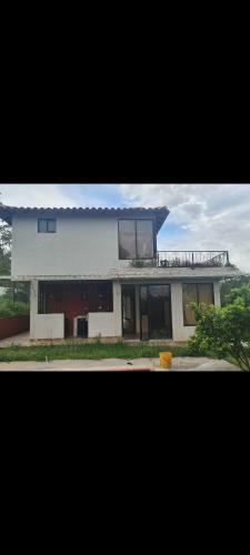 Caba�a En Barbosa-velez